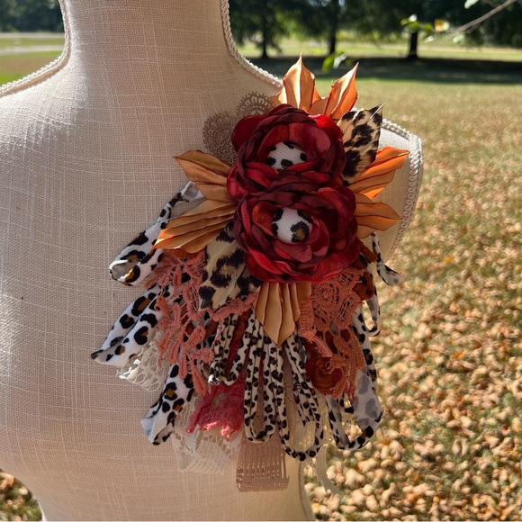 SOLD • Medium Sized Scrappy Flower Pin/Brooch - Picture 3 of 4